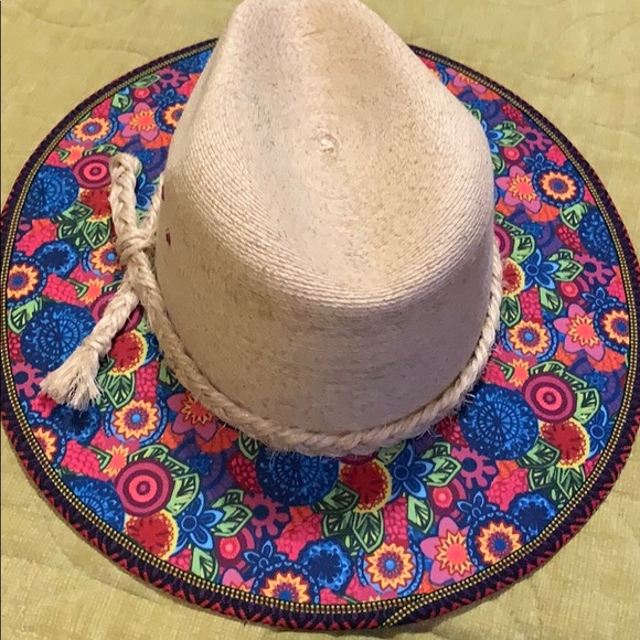 Beautiful custom made fedora main image 4